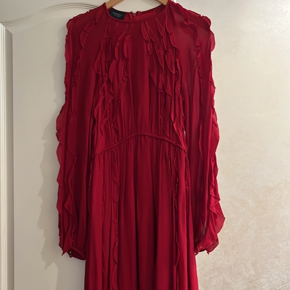 Beautiful Giambattista Vali red ruffle dress - Picture 3 of 10